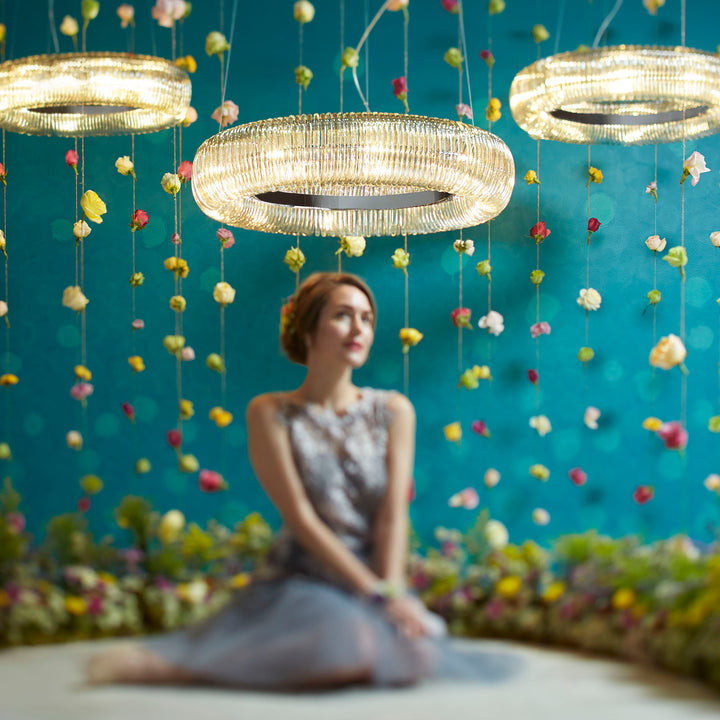 Beaming Around Pendant | Medium Pendant Light