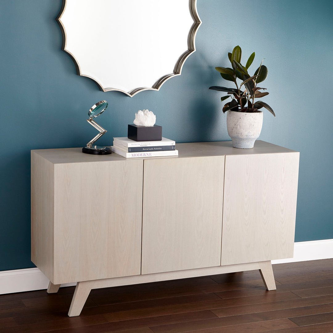 Luz Mirror | Silver | Elegant Silver-Framed Wall Mirror