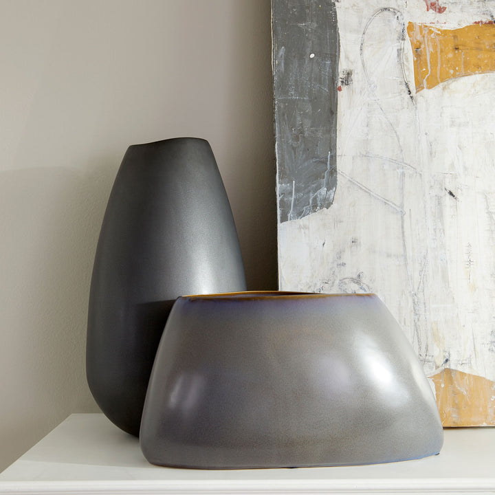 Rossi Vase | Granite | Elegant Granite Vase