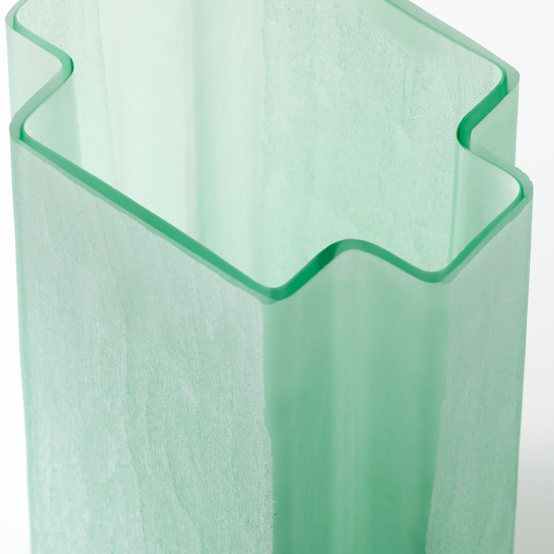 Sayan Vase | Blue-Medium | Medium Decorative Blue Vase