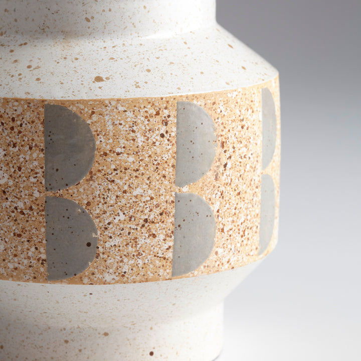 Cliff Palace Vase | Elegant Decorative Vase